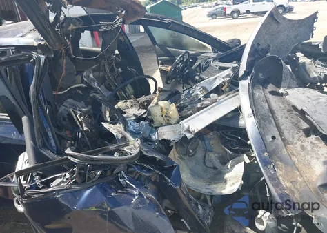 2015 Dodge Dart Limited z USA, uszkodzony, nr VIN 1C3CDFCB5FD414818